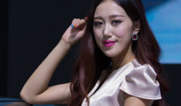 麻豆.,揭秘时尚界的璀璨明珠